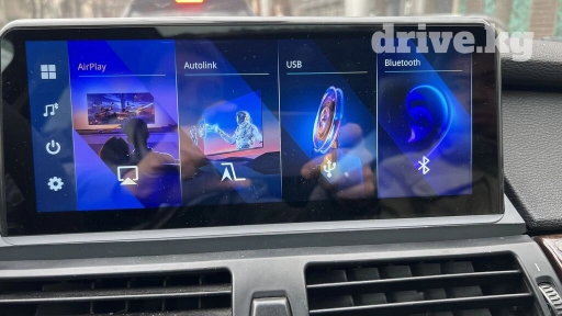 Б/у, Нестандартный, Apple Carplay, Android Auto, 8 ГБ ОЗУ, 64 Гб ПЗУ