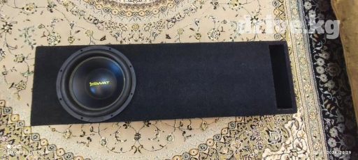 Продаю саб буфер с коробомбез усилителя Swat rev 12v2 rms 450 w