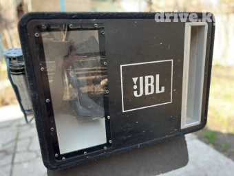 Саб JBL GTO1204BP + усь JVC KS-AX5801 + кондей Rockford Fosgate RFC1D