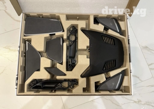 Harman Kardon для BMW G30. Сетки на двери и панель + 2 пищалки и 4