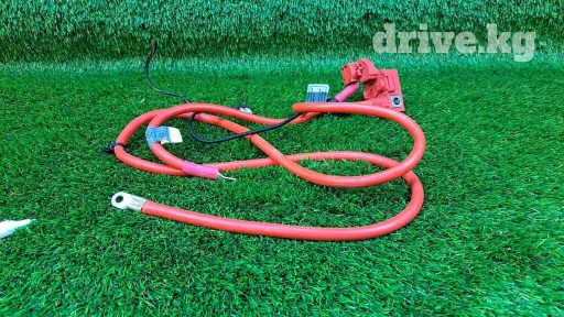 Клемма аккумулятора Е60 6 989 780 Год 2006 В отличном состоянии