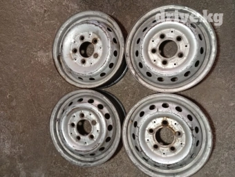 Сатылат продается 1 шт 2500сом 4 шт вместе 10000 сом Привозной Не