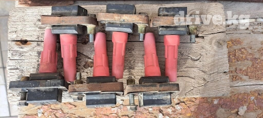 Продаю катушки зажигания субару, оригинал стояли на аутбек, возможно