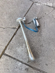 Продаю сигнал От фуры вчера снял Гудит очень громко Стобы отдам за 2