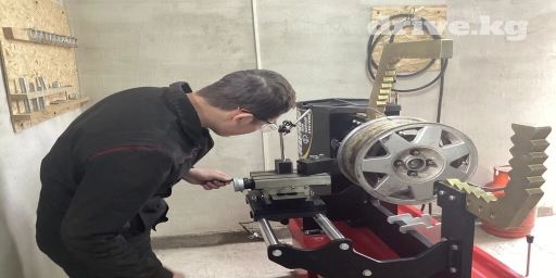 Предоставляем услуги по правке ( восстановление геометрии) и ремонту