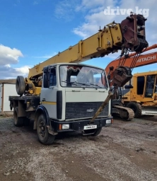 Услуги автокрана 18 метр 16 тонн город каракол только звонить работаем