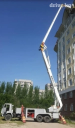 Услуги автовышки. Автовышка КАМАЗ Бронто 330
автовышка 33м