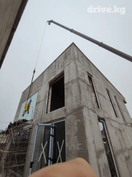 Кран | Стрела 60 м. 50 т | Борт 25000 кг