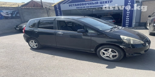 Сдаю в аренду: Легковое авто