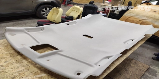 Перетяжка потолка авто без люка