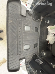 Резиновые Полики Для багажника Toyota, Б/у