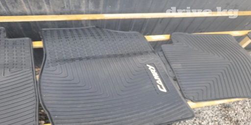 Родные Резиновые Полики Для салона Toyota, цвет - Черный, Б/у, Самовывоз