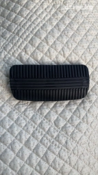 Родные Резиновые Полики Для багажника Nissan, цвет - Черный, Новый, Самовывоз