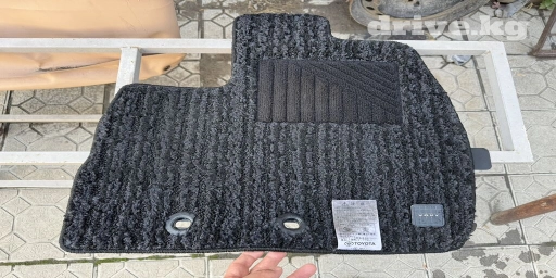 Родные Ворсовые Полики Для салона Toyota, цвет - Черный, Б/у, Самовывоз