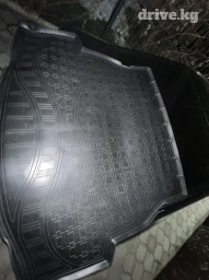 Плоские Резиновые Полики Для багажника Toyota, цвет - Черный, Б/у, Платная доставка, Самовывоз