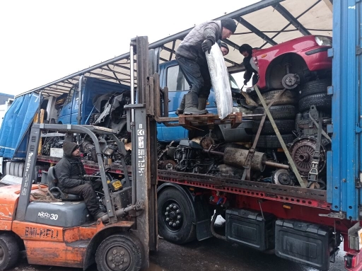 Продается Запчасти на спринтер сди тди и на Фольксваген Лт 35