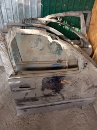 Двери передние и задние привозные на 210кузов из Европы