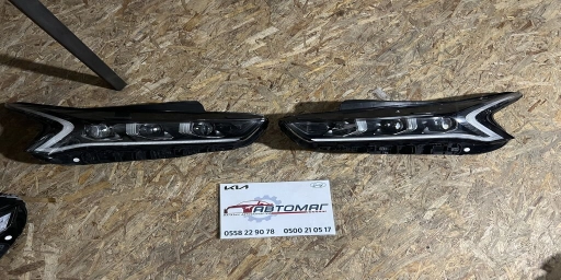 Комплект передних фар Kia 2021 г., Б/у, Оригинал