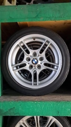 Колеса в сборе 255 / 40 / R 17, Лето, Б/у, Комплект, Литые, отверстий - 5