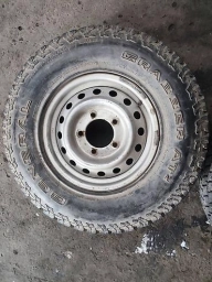 Резина с дисками Nokian 235 85 R16 Универсальная горная шипованая