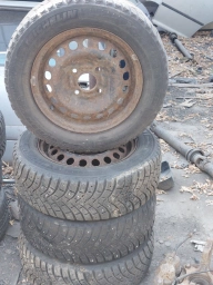 Колеса в сборе 185 / 65 / R 14, Зимняя шипованная, Б/у, Комплект, Легковые, Железные, отверстий - 4