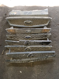 Решетка радиатора Ford Б/у, Оригинал