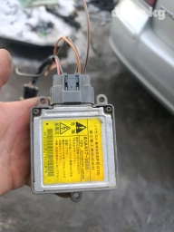 Субару форостер 2004 блок фары синон блок