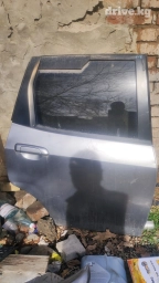 Дверь задняя правая,от Хонда фит