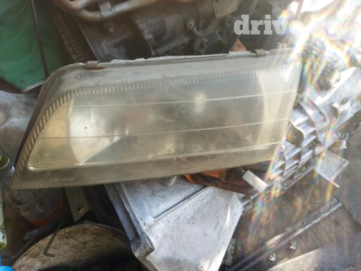 Фара на ниссан