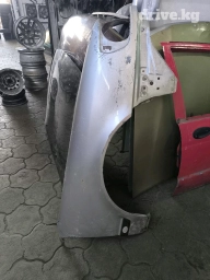 Ауди С-4 крыло правое