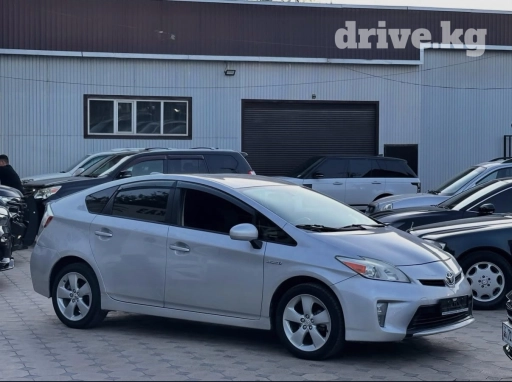 Продаю в хорошем состоянии Toyota prius